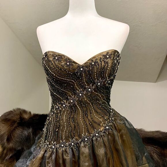 Stunning Beaded Asymmetric Layered Tulle Ruffle Party Dress - Picture 8 of 14